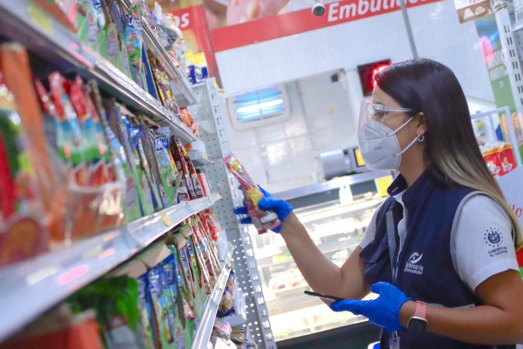 Gobierno verifica que comercios no alcen precios a productos tras anuncio del incremento al salario mínimo gobierno-verifica-que-comercios-no-alcen-precios-a-productos-tras-anuncio-del-incremento-al-salario-minimo